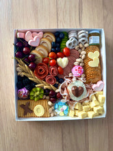 Load image into Gallery viewer, Valentine’s Love Box